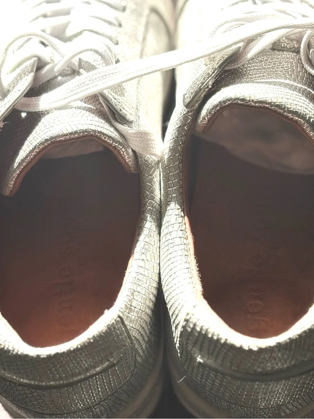 GENTLE SOUL  by Kenneth Cole  platform with silver lace up leather sneakers SZ 7 - Picture 8 of 10